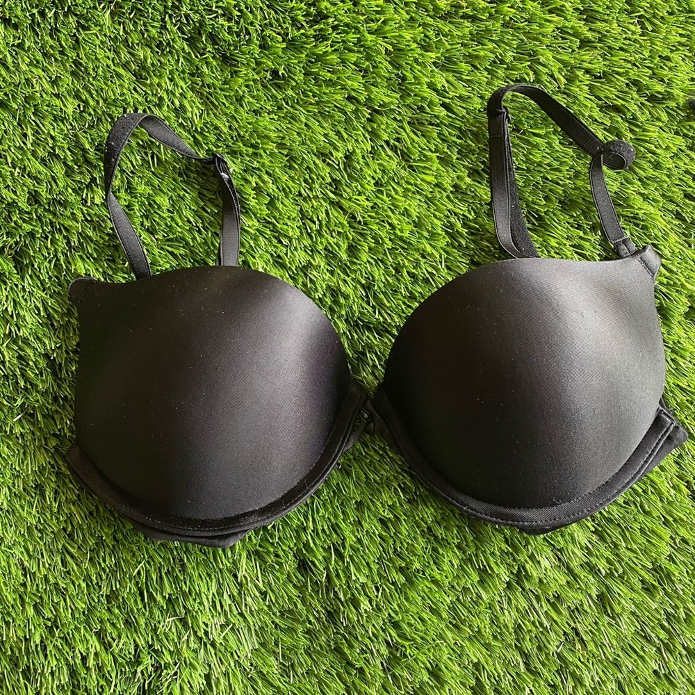 VS push up bra- Miraculous Plunge Bra